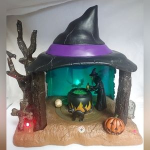 Rare Studio Eluceo Hunted Lighted Witch House Lighted/Illuminated.